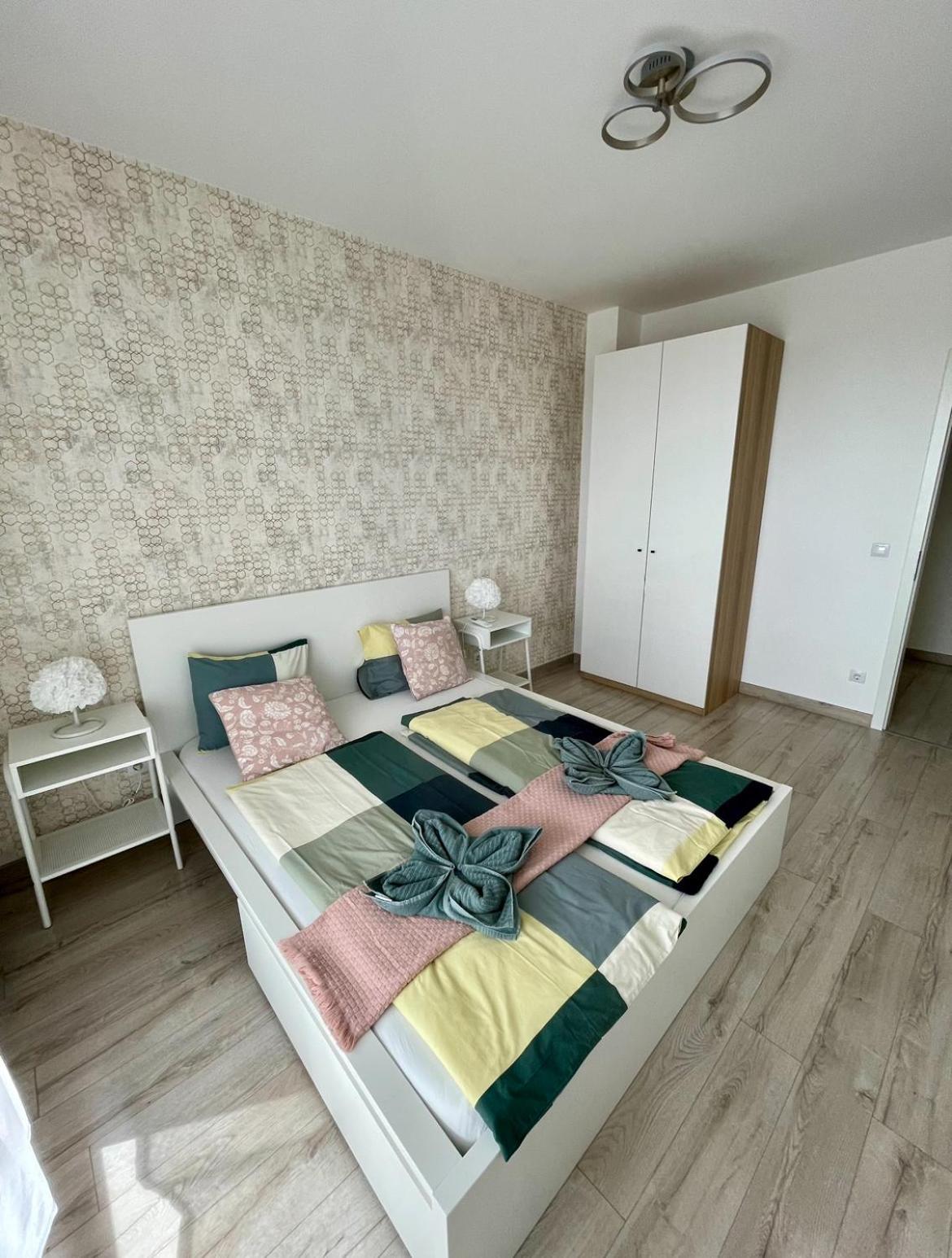 Penthouse Young #freeparking Apartment Budapest