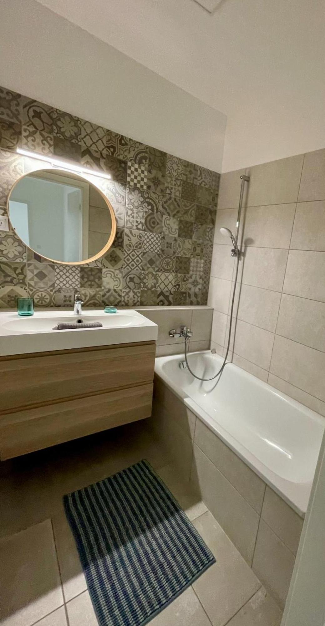 Apartment Penthouse Young #freeparking Budapest